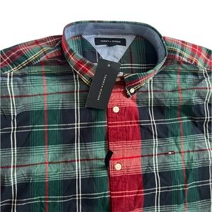 Tommy Hilfiger Men's Plaid Shirt - Red and Green
